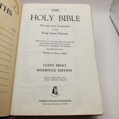 Holy Bible Reference Edition 1976 King James Version Giant Print Thomas Nelson