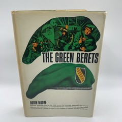 SIGNED THE GREEN BERETS-U.S. Army Special Forces-ROBIN MOORE 1965 1st/4th HC/DJ