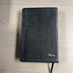 Holy Bible NKJV Giant Print Center Column Nelson 994 Black Leather Indexed