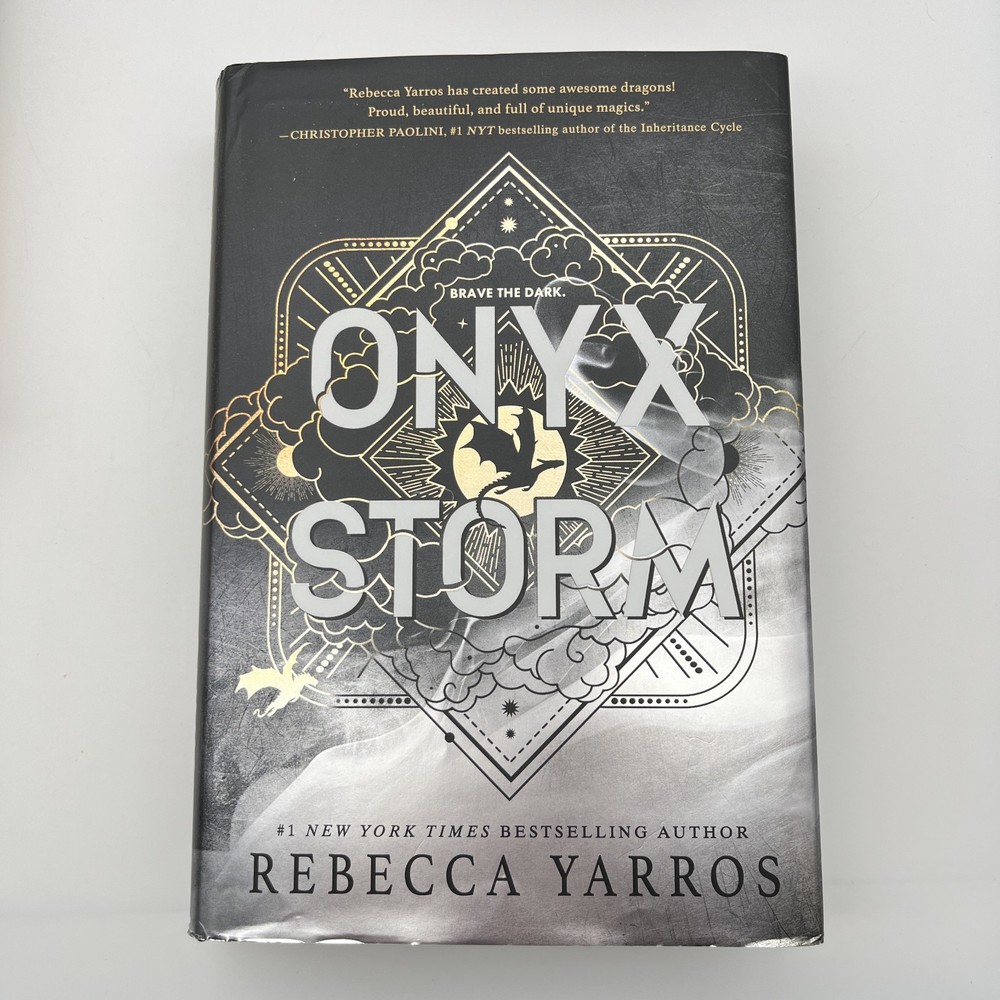 Onyx Storm (Wing and Claw Collection) by Rebecca Yarros (2025, Hardcover) – VG
