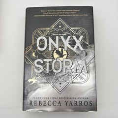 Onyx Storm (Wing and Claw Collection) by Rebecca Yarros (2025, Hardcover) – VG