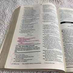 The New Student Bible by Zondervan Staff 1992 Trade Paperback