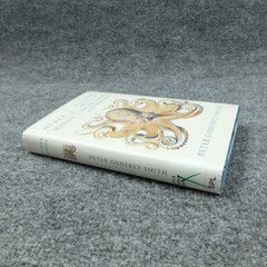 Other Minds: The Octopus, the Sea, and the Deep Origins of Consciousness