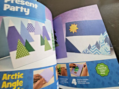 Highlights Hidden Pictures -Holiday Edition – 500+ Hidden Objects- Bonus Posters