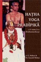 Hatha Yoga Pradipika: Translation with Notes from Krishnamacharya (Paperback or
