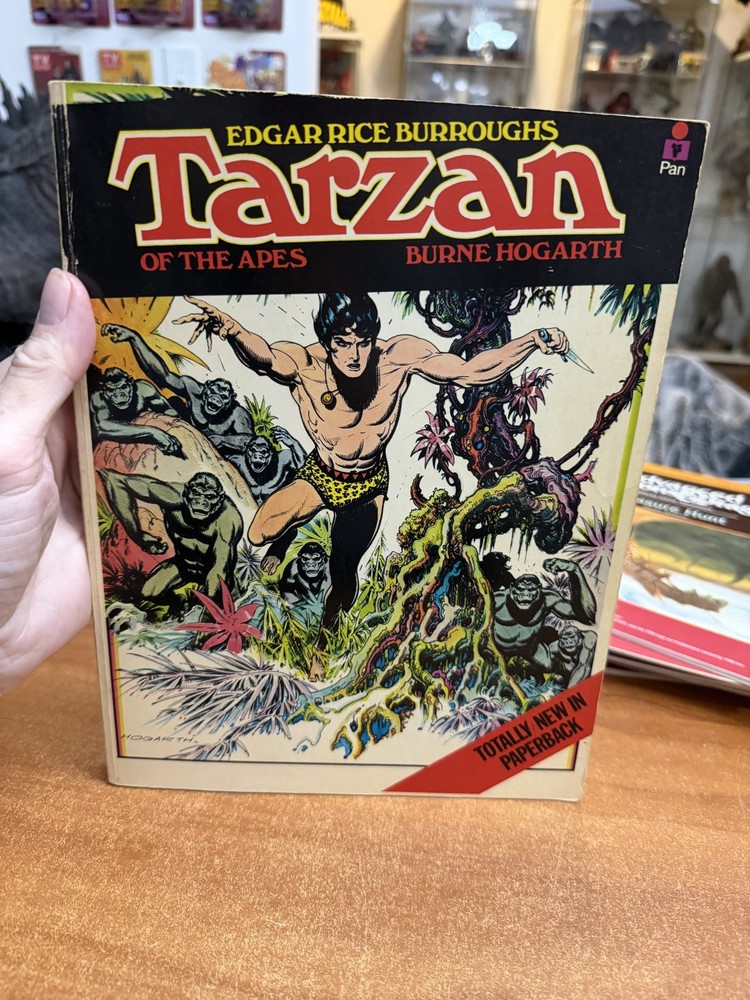 Tarzan of the Apes Burne Hogarth Graphic Comic 1974 Pan Books Edition Signed