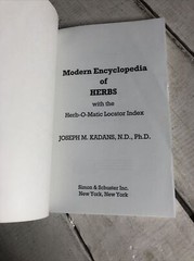 Modern Encyclopedia of Herbs | Deni Bown | Paperback | Herbal Guide