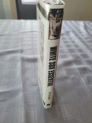 White Sox Essential: Everything You Ne- hardcover, Lew Freedman, 1572439327