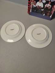 Chicago Bulls Cooking Up a Championship by Morris Press HC 1994 & 2 Plates