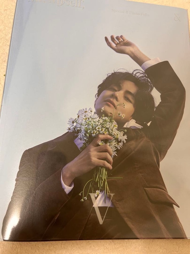 Photobook BTS V () Talent photo