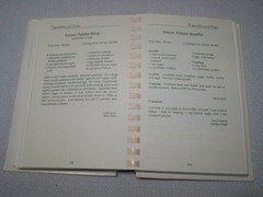 Marietta Ohio Welfare League Cookbook 1998 346 pages 800 recipes