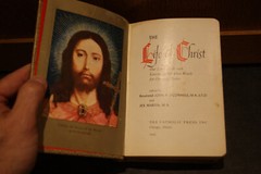 The Life of Christ – Lessons in His Own Words Catholic Press Vintage 1958 Gilded