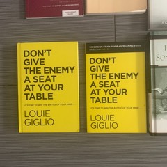 Mega Christian Book Lot of 12 Bible Study Devotional Louie Giglio Shirer Elliot