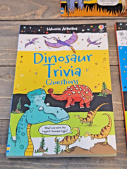 LOT (3) Usborne Trivia Questions Books – Animal Dinosaur General Knowledge – NEW