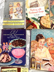 Lot Vintage Recipes Booklets Cookbooks 1930 Watkins Bakers Spry McNess Mason Jam
