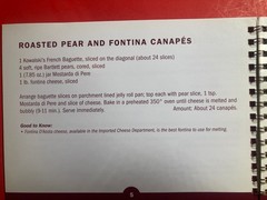 KOWALSKI’S MARKETS SIGNATURE RECIPES 30 PAGES 8X6 IN. CHRISTMAS BAKING COOKBOOK