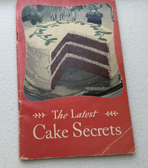 1920-1950’s Vintage lot of Recipe Booklets, Pamphlets, Advertising,Cookbooks