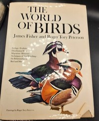 THE WORLD OF BIRDS By Roger Tory Peterson & James Fisher – Hardcover *Excellent*