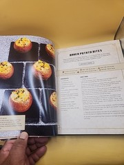 Minecraft: Gather, Cook, Eat! Official Cookbook by Tara Theoharis (2023,…