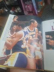 Basketball’s Great Dynasties The Lakers Book Jack Clary 1992 77 Pages Pre-owned