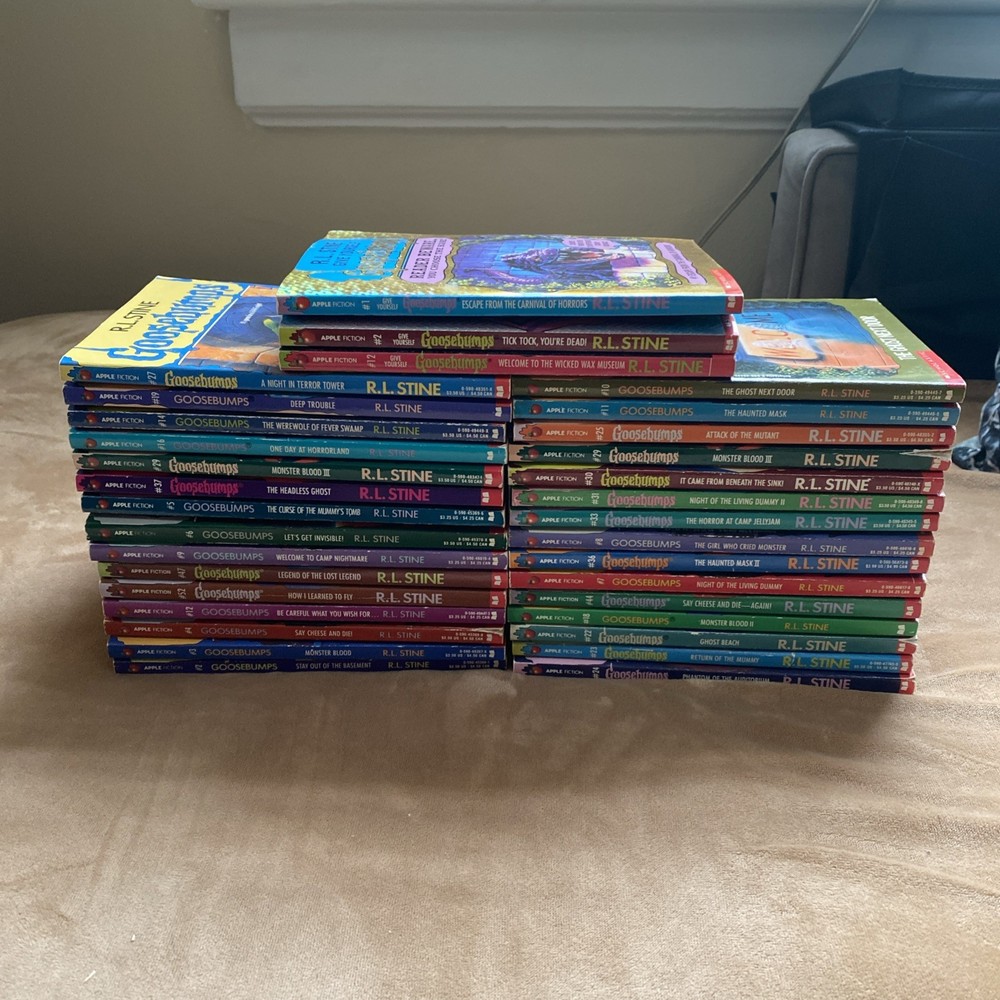 Mixed Goosebumps R.L. Stine Book Lot 33