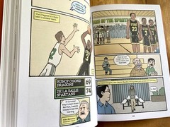 DRAGON HOOPS by GENE LUEN YANG 2020 *SIGNED* FIRST PRINTING HC/DJ GRAPHIC NOVEL