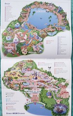 Disney World Zagat Insiders Guide 2007 Trade Paperback 175 Pages & Rare Maps