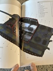 Super-Heavy Tanks of World War II (New Vanguard) by Kenneth Estes PB LK NEW