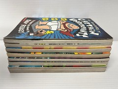 CAPTAIN UNDERPANTS Volumes 1-4, 8 & 9 Graphic Novel Lot of 7 books by Dav Pilkey