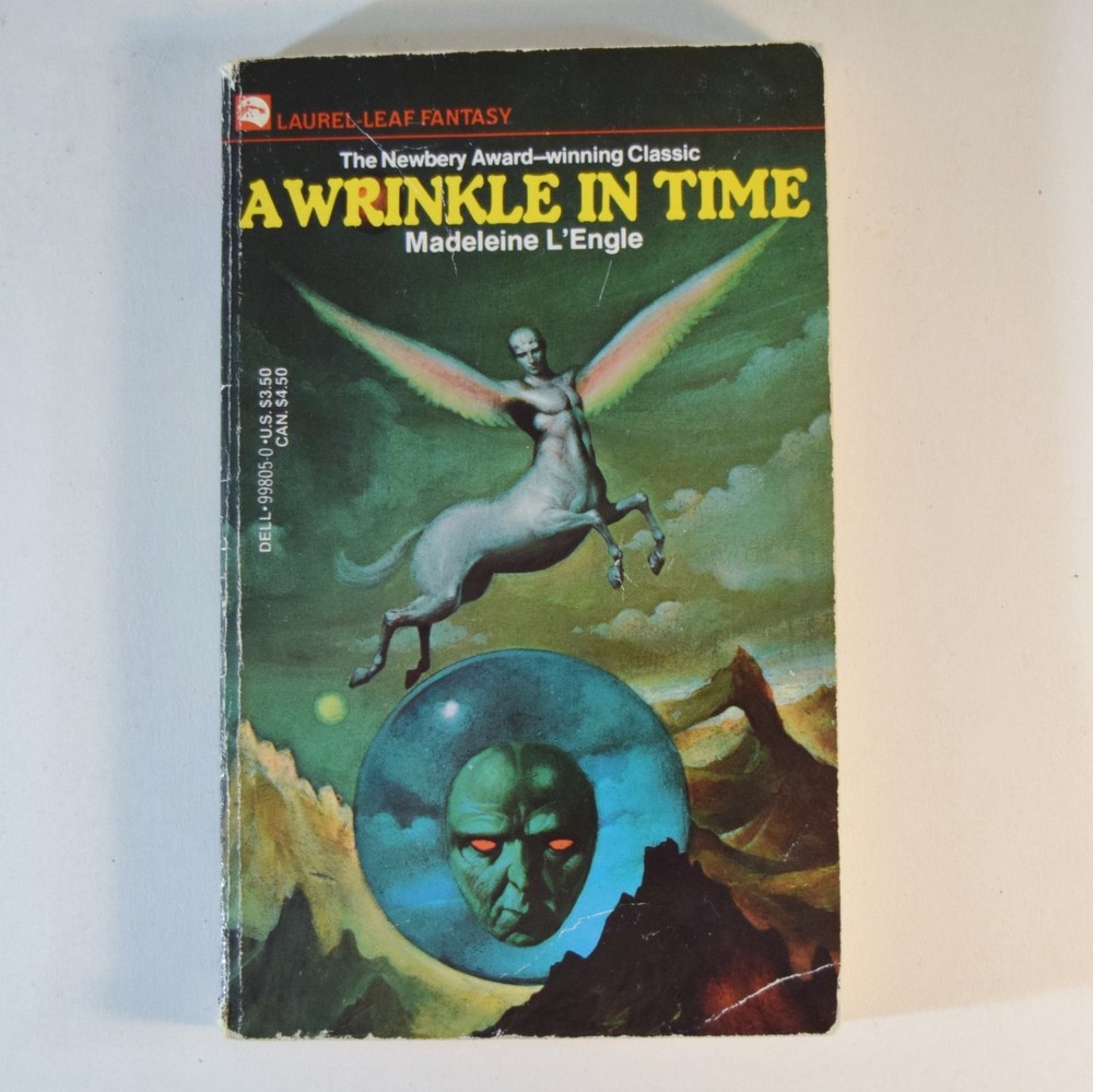 A Wrinkle in Time by Madeleine L’Engle 1976 vintage paperback Stranger Things