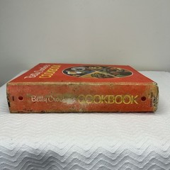 Betty Crocker’s Cookbook 1974 Vintage 23rd Printing with 5 Ring Binder