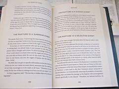 DR. DAVID JEREMIAH HC BOOK, STUDY GUIDES 1&3 + 31 LESSONS THE BOOK OF SIGNS
