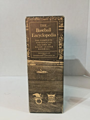 1969 THE BASEBALL ENCYCLOPEDIA BOXED BOOK BY THE MACMILLAN COMPANY MLB STATS