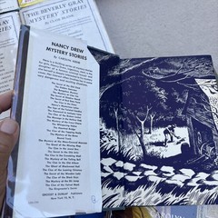 12 vintage Nancy Drew Mysteries (most with DJs) #1-6, 16, 26 + 1930s-1950s edit