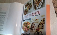 The Skinnytaste Cookbook: – Hardcover, by Homolka Gina; Jones