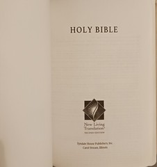 Compact Gift Bible by Tyndale House Publishers Staff (2004, Leather)