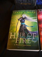 Sarah J. Maas Mixed Series Lot – A Throne of Glass, Crescent City, A Court of…